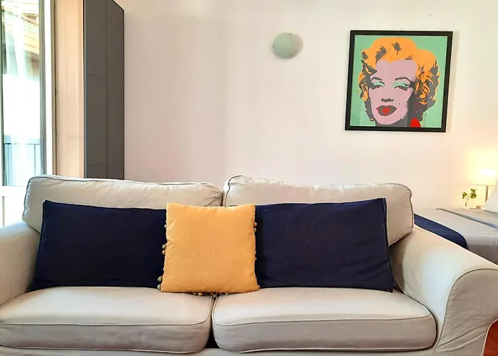 7 Min Walk To Lancetti Station - Marilyn House דירה מילאנו